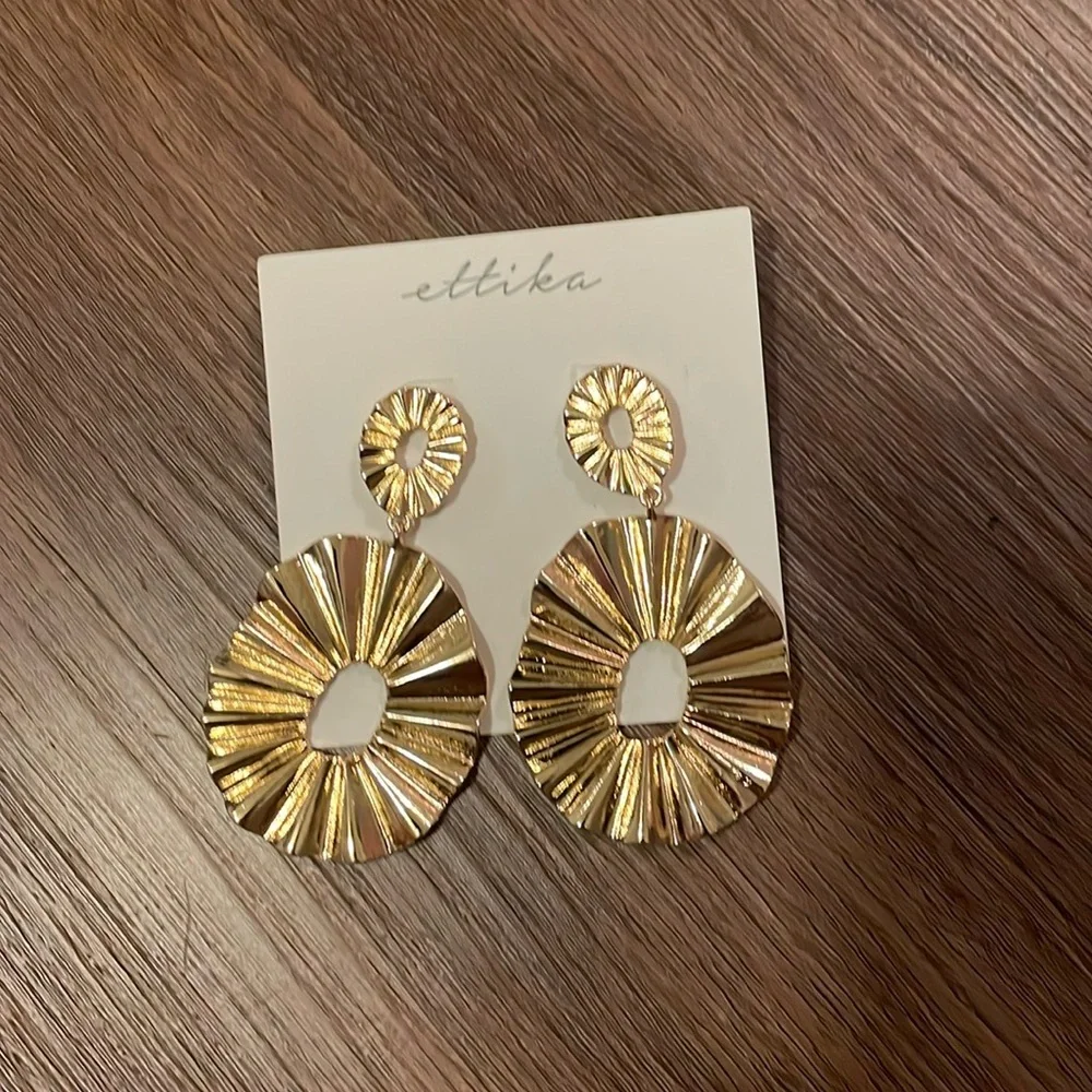 ETTICA Women Earring 18K Gold Plated NWT